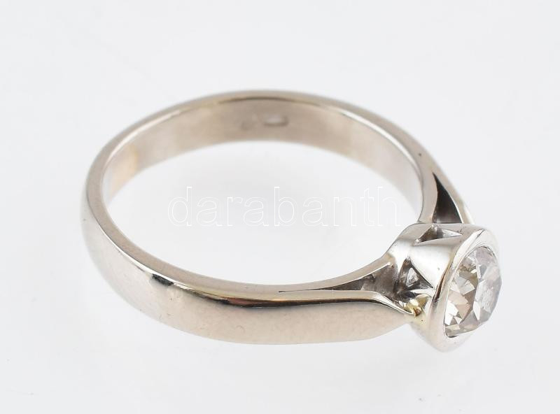 Arany (Au/14k) fehérarany gyűrű, brillel ékítve (0,6ct, R2, SI2) Jelzett, m: 52. bruttó: 3,49g - Image 2