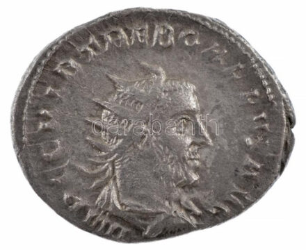 Római Birodalom / Milánó / Trebonianus Gallus 251-253. Antoninianus Ag (4,34g) T:2 kis kitörés Roman Empire / Milan / Trebonianus Gallus 251-253. Antoninianus Ag 'IMP C C VIB TREB GALLVS AVG / LIBERTAS PVBLICA' (4,34g) C:XF small crack RIC