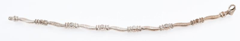 Ezüst(Ag) hullámos glídes karkötő, jelzett, h: 18 cm, bruttó: 13,5 g