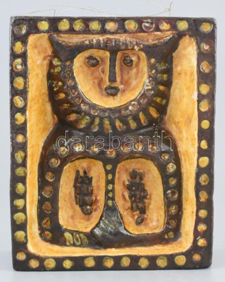 Papp János István (1934-2004): Bagoly. Mázas kerámia, falplasztika, jelzett, sérült, 22,5x18x7 cm