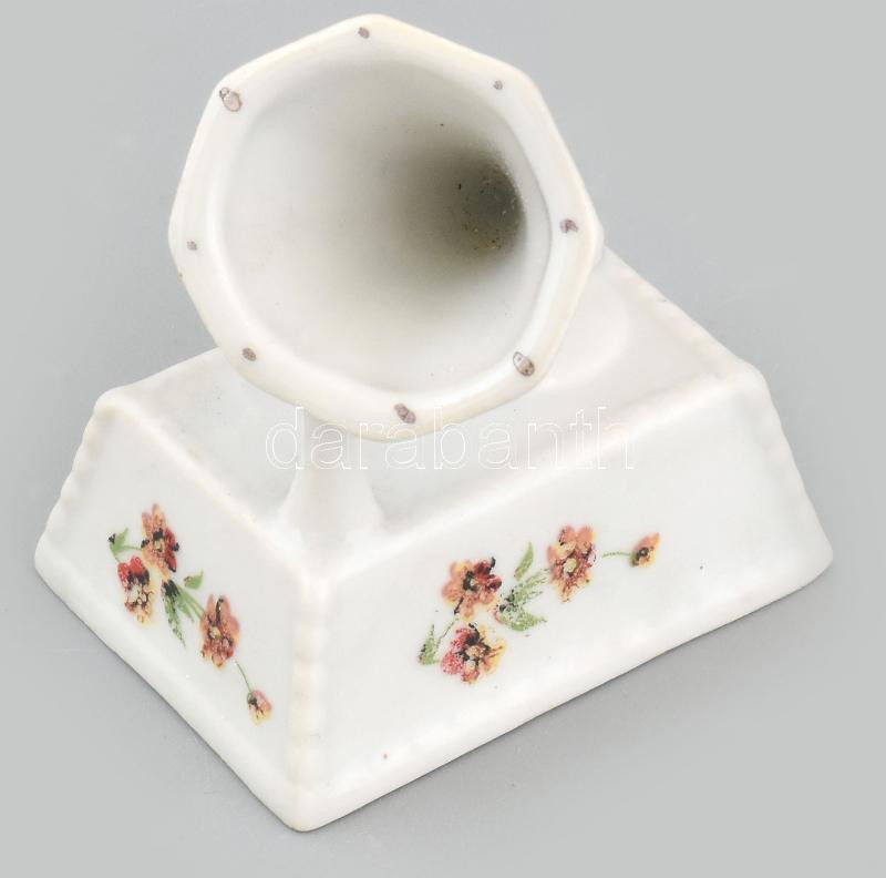 Gramofon, porcelán figura, matricás, jelzés nélkül, kis kopással, 6,5x4,5x7,5 cm - Image 2