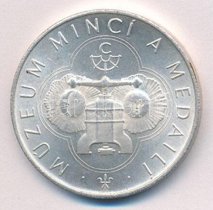 Csehszlovákia 1979. '1944-1979 Szlovák nemzeti felkelés / Érmék és érmek múzeuma' kétoldalas, ezüstözött fém emlékérem (38mm) T:2 ph Czechoslovakia 1979. '1944-1979 Slovenské národné povstanie / Múzeum mincí a medailí'