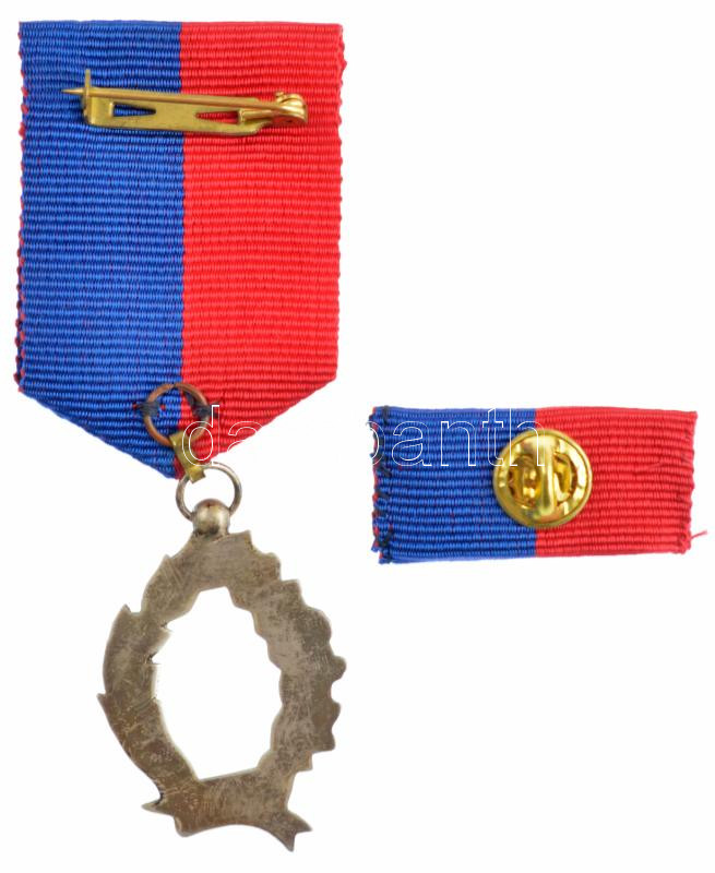 1992. 'Köztársasági Őrezredi Szolgálati Jel 10 év után' jelzett, zománcozott Ag kitüntetés, szalagsávon miniatűrrel, eredeti dísztokban T:1- NMK 765. - Image 2