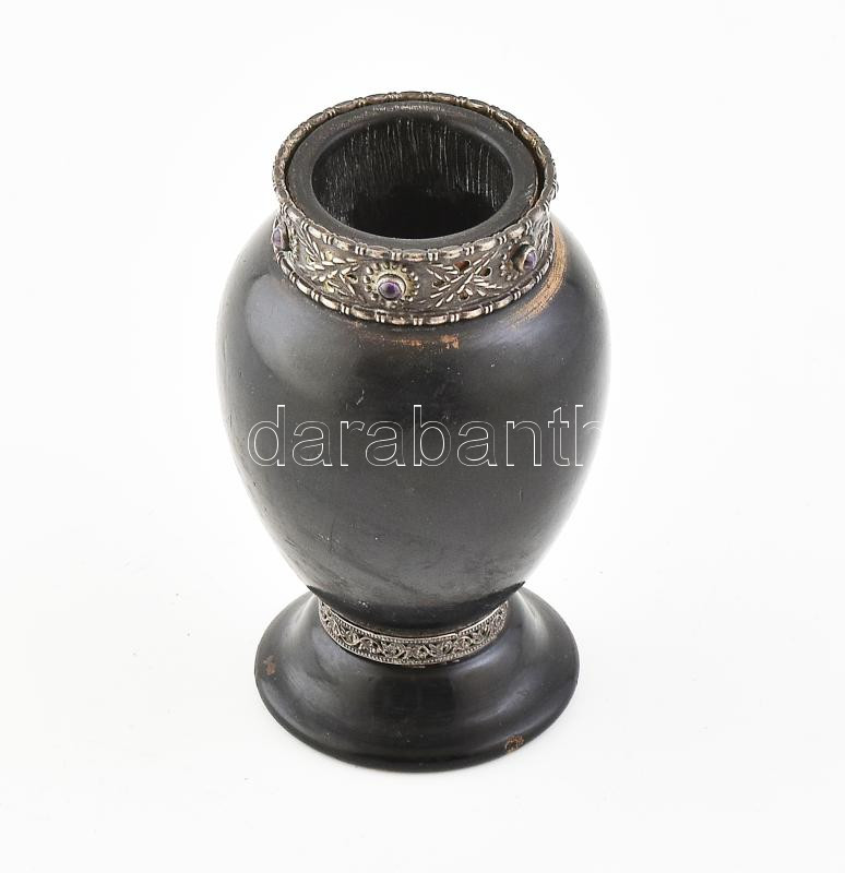 Ezüst (Ag) peremű, fa váza, sérült, jelzés nélkül, m: 10 cm