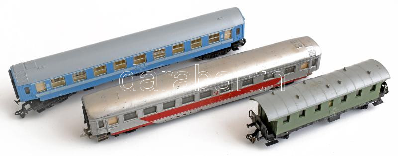 12 db 10 mm nyomtávú TT modell vasút kocsi + néhány kiegészítő - Image 2