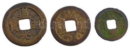 Kínai Császárság / Ching Dinasztia / Chien Lung 1736-1795. 1C sárgaréz + Tao Kuang 1820-1851. 1C sárgaréz + Hszien Feng 1854-1858. 1C sárgaréz T:2-,3 patina Chinese Empire / Ching Dynasty / Qianlong 1736-1795. 1 Cash brass + Daoguang
