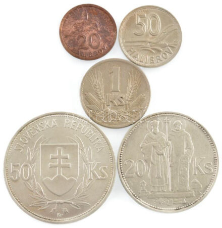 Szlovákia 1940. 20h bronz + 50h Cu-Ni + 1K Cu-Ni + 1941. 20K Ag 'Cirill és Metód' + 1944. 50K Ag 'Függetlenség 5. évfordulója' T:1-,2 patina, kis ph Slovakia 1940. 20 Halierov bronze + 50 Halierov Cu-Ni + 1 Koruna Cu-Ni + 1941. 20 Korun Ag