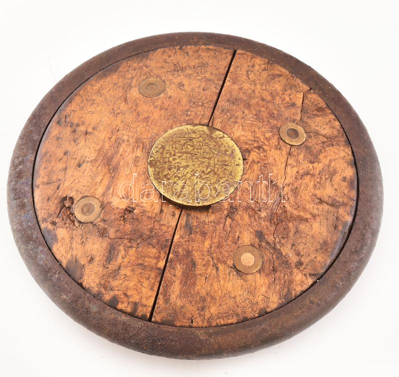 Régi verseny diszkosz, fa és fém, jelzés nélkül, sérülésekkel, d: 22 cm