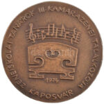 1974. 'Zeneiskolai Tanárok III. Kamarazenei Találkozója' egyoldalas bronz emlékérem eredeti tokban (80mm) T:1
