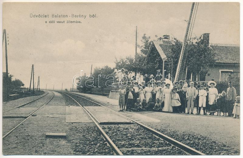 Balatonberény, Déli vasút vasútállomás és az 1. sz. őrház, sorompó. Neumark Adolf kiadása (EK)