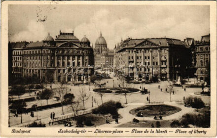 Budapest V. Szabadság tér, irredenta szoborcsoport (gyűrődés / crease)