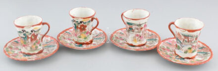 4 db japán teáscsésze, matricás porcelán, jelzett, kopott.