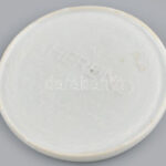 Herendi 'Emlék a herendi porcelángyárból, mely 1839-ben alapíttatott' mázas porcelán plakett d: 8 cm - Image 2