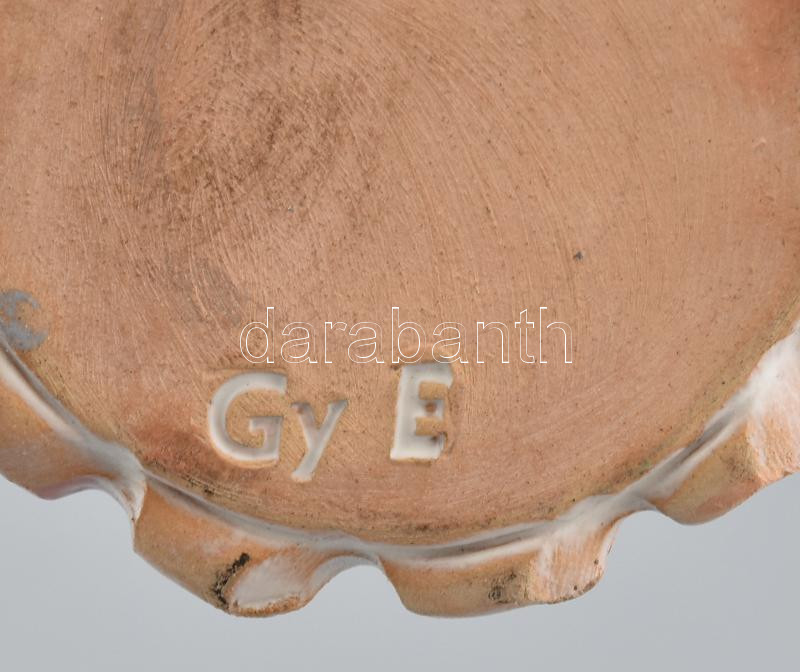 Győrbíró Enikő: Kislány. Kerámia, jelzett, kopásokkal, m: 22 cm - Image 2
