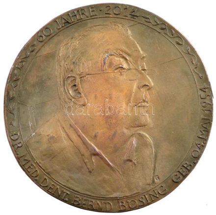 Németország 2014. 'Dr. Bernd Bösing fogorvos - Született 1954. május 4-én - 60 éves 2014' kétoldalas fém plakett. Szign.: G (103mm) T:1- Germany 2014. 'Dr. Med. Dent. Bernd Bösing - Geb. 04. MAi 1954 - 60 Jahre 2014' double sided metal
