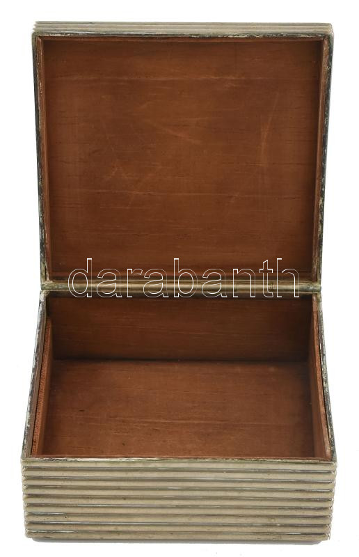 Marton Alajos Budapest, Art Deco doboz, ezüstözött alpakka, fa betéttel, szép állapotban. Jelzett. 8,5x9 cm - Image 2