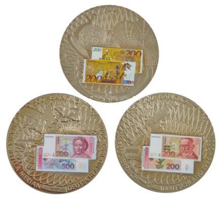 Libéria 2002. 1$ 'Német valuta 200-500 Márka' (2xklf) + 'Európai valuta 200E' multicolor Cu-Ni fantázia érmek T:PP ujjlenyomat Liberia 2002. 1 Dollar 'German Currency 200-500 Mark' (2xdiff) + 'European Currency 200 Euro' multicolor Cu-Ni