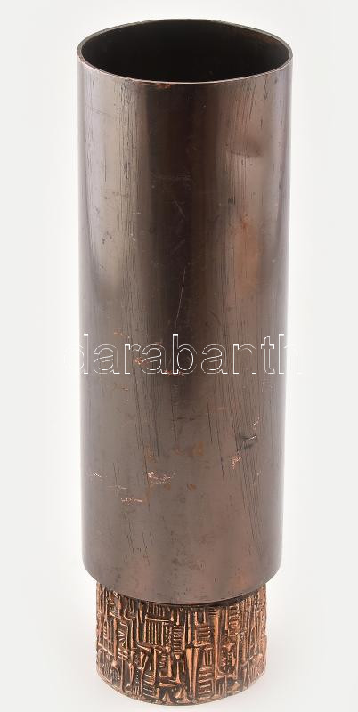 Jelzés nélkül: Iparművészeti réz váza, kopott, horpadással, m: 32,5 cm