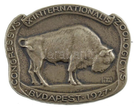 1927. 'X.Internationalis Zoologicus Congressus Budapest' fém kitűző, hátoldalon 'BERÁN N BUDAPEST DÖBRENTEI U. 2.' gyártói jelzéssel (32x40mm) T:1-,2
