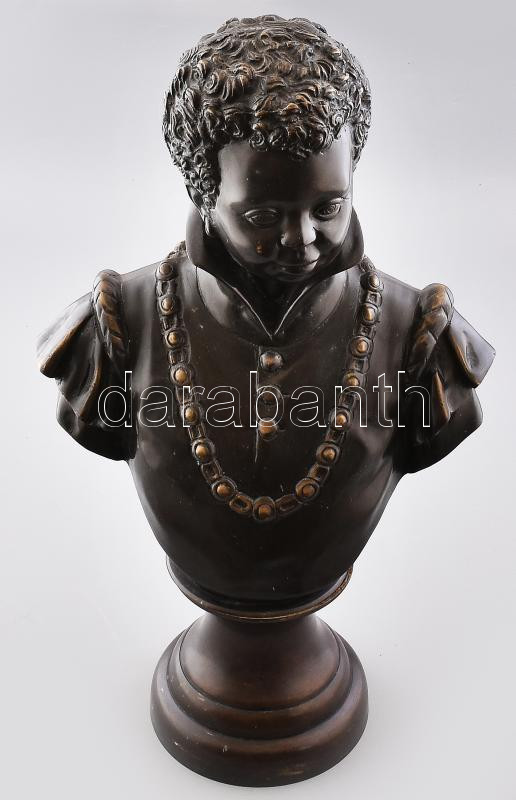 Jelzés nélkül: Aquasi Boachi. Öntött patinázott bronz, 1900 körül m: 52 cm