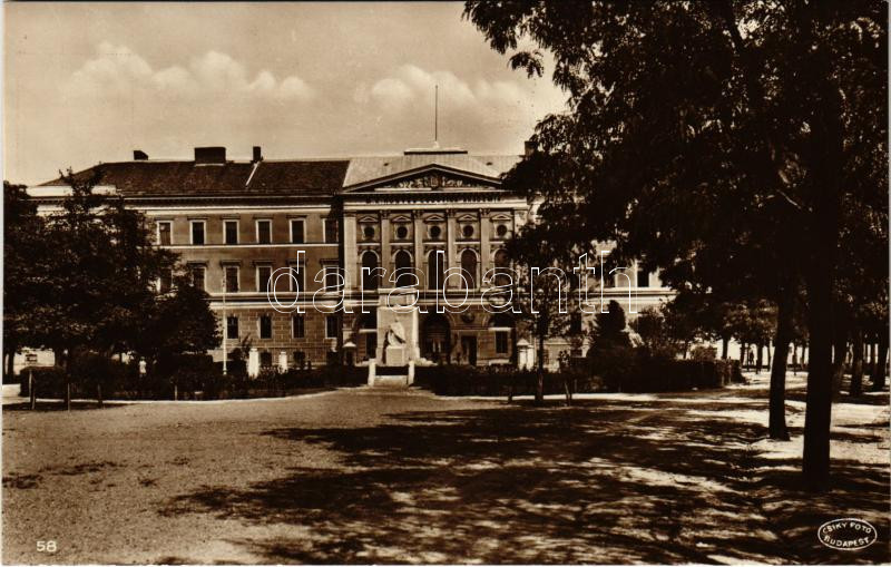 Budapest VIII. M. kir. Honvéd Ludovika akadémia. Csiky Foto 58.