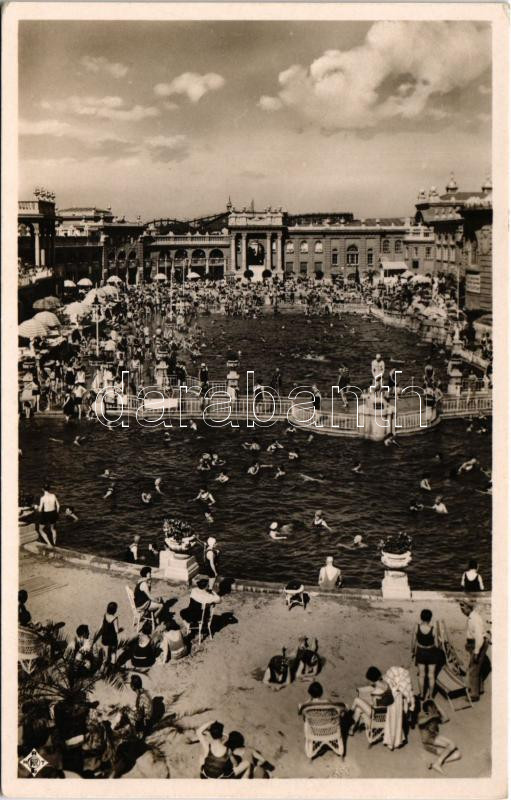 Budapest XIV. Széchenyi strand fürdő medencéi