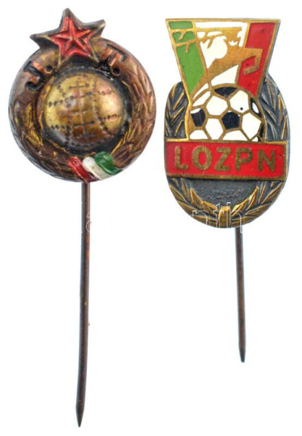 ~1950. 'JT (Játékvezetői Testület)' festett fém jelvény + Lengyelország ~1970. 'LOZPN (Játékvezetői Testület)' zománcozott fém futballjelvény T:1- Hungary ~1950. 'Referee Board' painted metal badge + Poland ~1970. 'LOZPN (Referee