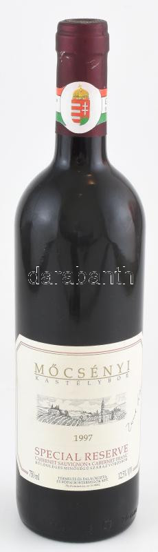 1997 Zwack Mőcsényi Kastélybor Special Reserve, (Cabernet Sauvignon-Cabernet Franc), tolnai borvidék, bontatlan palack száraz vörösbor, 12,5 % pincében szakszerűen tárolt, 0,75 l.