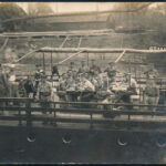 1928 Bp., 'Badacsony' hajó legénysége a hajó fedélzetén, a hátoldalon feliratozott fotólap, 14x9 cm