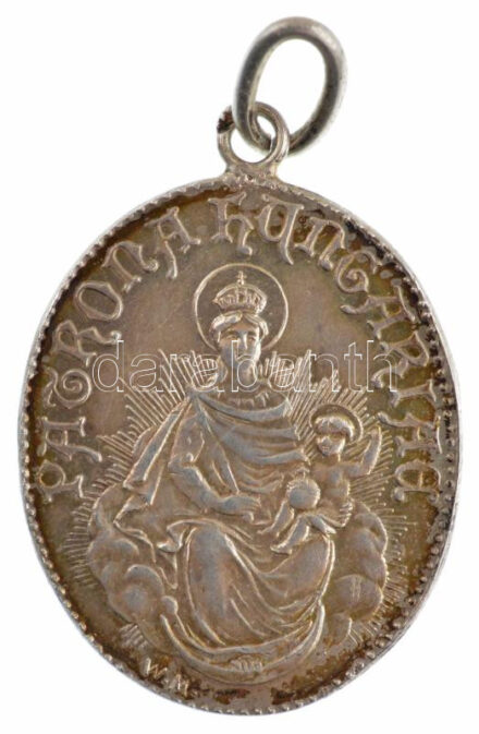 1915. 'Hazánk reménye Nagyasszonyunk 1914-1915 / Patrona Hungariae' jelzetlen Ag patrióta medál füllel. Szign.:W.M. (26x19mm) T:1- patina Hungary 1915. 'Hazánk reménye Nagyasszonyunk 1914-1915 / Patrona Hungariae (The Hope of our Country is