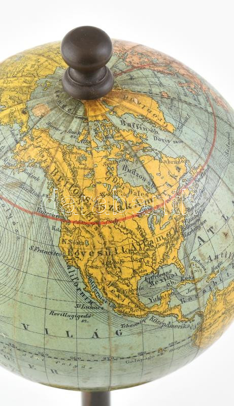 cca 1930 Gönczy Pál kis méretű földgömb, réz állványon. 23 cm - Image 2