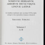 Iohannes Stirling: Lexikon nominum herbarum, arborum fruticumque linguae latinae. Volumen I-II. köt. Ex fontibus Latinitatis ante saeculum XVII scriptis collegit et descriptionibus botanicis illustravit. A mű 4 kötetben teljes. Bp., - Image 3