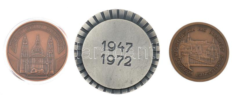 3db-os vegyes emlékérem tétel, közte 1972. '25 éves a magyar népgazdasági tervezés / 1947-1972' ezüstpatinázott bronz emlékérem (60mm) + 1985. 'Budapest Kongresszusi Központ Megnyitására' kétoldalas bronz emlékérem (42,5mm) + - Image 2