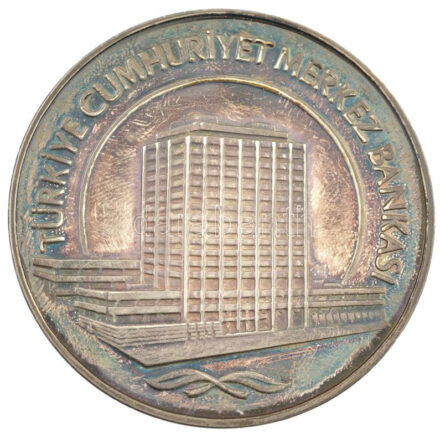 Törökország 1931. 'Törökország Központi Bankja' kétoldalas fém emlékérem dísztokban T:1- patina Turkey 1931. 'The Central Bank of the Republic of Turkey' two-sided metal commemorative medallion in hardcase C:AU patina