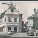 1974 Győr, utcaképek autókkal, busszal, 2 db fotó, az egyik hullámos, 18x13 cm - Image 2