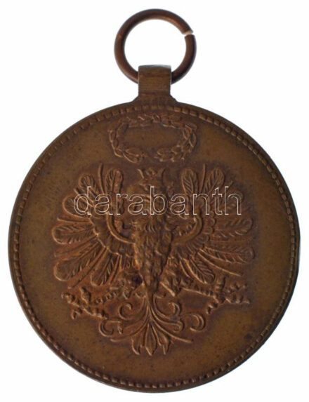 Ausztria 1928. 'Tirol Emlékérem 1914-1918' bronz kitüntetés mellszalag nélkül. 'A Haza védelmezői 1914-1918, Tirol'. Szign.: TJ T:1-,2 Austria 1928. 'Tyrol Commemorative Medal 1914-1918' bronze medallion without ribbon 'Das Land Tirol - den