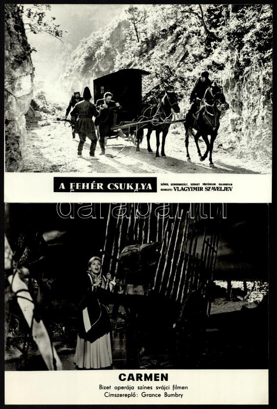 Kocsik, hintók, batárok, homokfutók különféle filmekben (cca 1989 előtt készültek), 13 db vintage produkciós filmfotó, ezüst zselatinos fotópapíron, a használatból eredő (esetleges) kisebb hibákkal, 18x24 cm