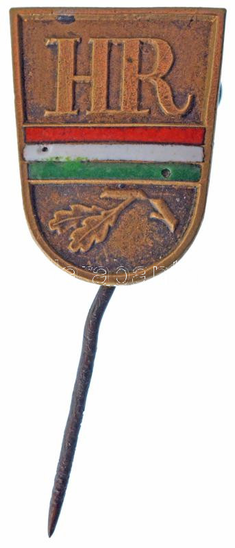 ~1945. 'HR (Hadirokkant)' zománcozott bronz jelvény T:2 kis zománchiba, ferde tű Hungary ~1945. 'Invalid' enamelled bronze pin C:XF small enamel error, oblique pin