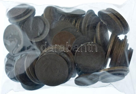 Vegyes, főleg magyar és román érmetétel mintegy ~0,5kg súlyban, közte Románia 1942. 5L Zn (~25db) T:vegyes Mixed, mostly Hungarian and Romanian coin lot, within Romania 1942. 5 Lei Zn (~25pcs) (~0,5kg) C:mixed