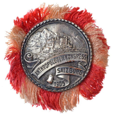 Ausztria 1905. 'Antropológiai Kongresszus - Salzburg' fém emlékérem kitűzővé alakítva, hátoldalán 'Gustav Deschler Vereinszeichenfabrik München' gyártói jelzéssel (37mm) T:1- kis patina Austria 1905. 'Anthropological Congress -