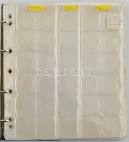 'NUMIS' gyűrűs album, 15db berakólappal, különböző méretű érmék számára. Használt jó állapotban.