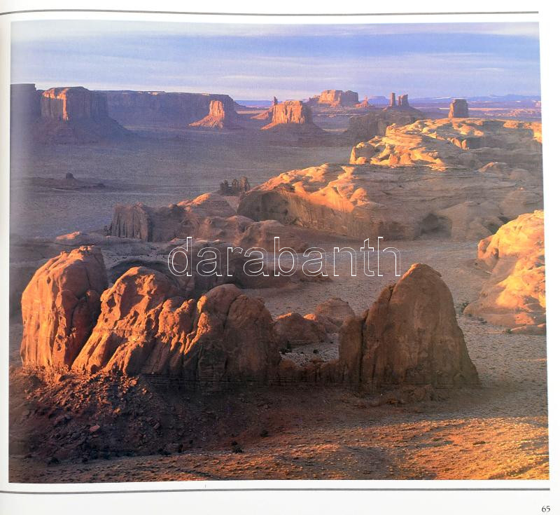K. Westcott Jones: Scenic America. New York,1984,Gallery Books. Gazdag képanyaggal illusztrált. Angol nyelven. Kiadói kartonált papírkötés, kiadói papír védőborítóban. + Robert Reynolds-Ruth Kirk-Archie Satterfield: California. Its - Image 3