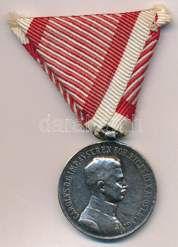 1917. 'Károly Ezüst Vitézségi Érem II. osztálya' peremen jelzett Ag kitüntetés modern mellszalagon. Szign.: Kautsch T:2- patina, ph. Hungary 1917. 'Silver Gallantry Medal, 2nd Class' Ag decoration with hallmark on the edge, on modern