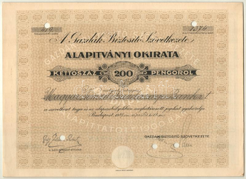 Budapest 1929. 'A Gazdák Biztosító Szövetkezete' névre szóló alapítványi okirata 200K-ról, szelvényekkel, szárazpecséttel, lyukasztásokkal érvénytelenítve T:I-