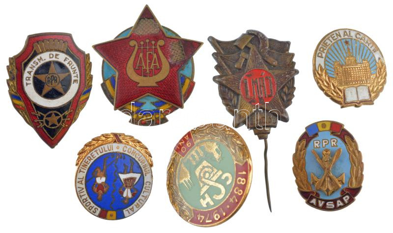 Románia ~1960. 'Könyvek barátja' zománcozott fém jelvény + 1953. 'Május 1' festett bronz jelvény + ~1960. 'Transm. de Frunte' zománcozott fém jelvény + 1974. '90 éves CSH' zománcozott fém jelvény + ~1960. 'Ifjúsági Kulturális és