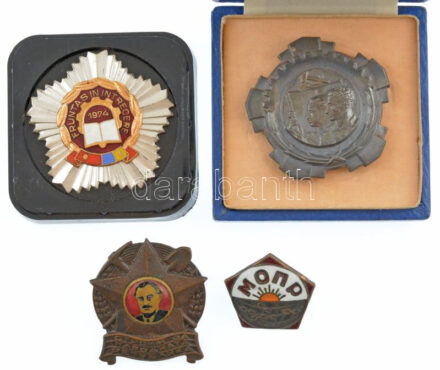 4db-os szovjet, jugoszláv, bolgár és román kitüntetés, kitüntető jelvény tétel, ritkábban előforduló darabok, mind csavaros hátlappal T:1,1-