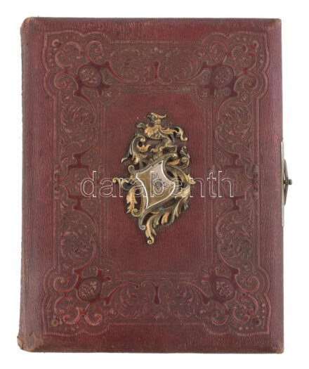 Antik, XIX. sz. végi fotóalbum, dombornyomott, historizáló ornamentikával díszített bőrkötésben, tetején monogrammal gravírozott réz verettel, aranyozott albumélekkel, fém csattal, belseje sérült és kissé foltos, 28x22x6,5 cm