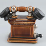Goebel, fajansz telefon persely, jelzett, hibátlan, m: 12,5 cm