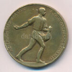 Berán Lajos (1882-1943) ~1920. 'Az érdem elismeréséül - A ,,Falu' Országos Szövetség' kétoldalas aranyozott bronz emlékérem (45mm) T:2 patina, ph, ü.