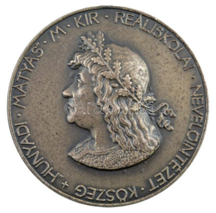 Madarassy Walter (1909-1994) 1928. 'Hunyadi Mátyás M. Kir. Reáliskolai Nevelőintézet Kőszeg' kétoldalas, ezüstözött bronz díjérem, 'Athlétika héttusa II.' gravírozással. Szign.: 'Machovits W. 1928.' (40mm) T:2 ph.